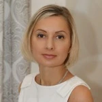 Larissa, Owner & Designer at PaperWorks Plus